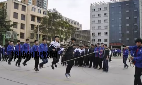 蘭州鐵路技工學(xué)校2020年學(xué)費(fèi)、收費(fèi)多少
