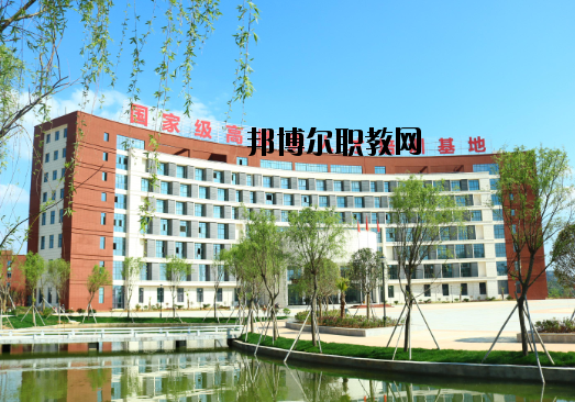 寧都技工學(xué)校2020年報(bào)名條件、招生要求、招生對(duì)象