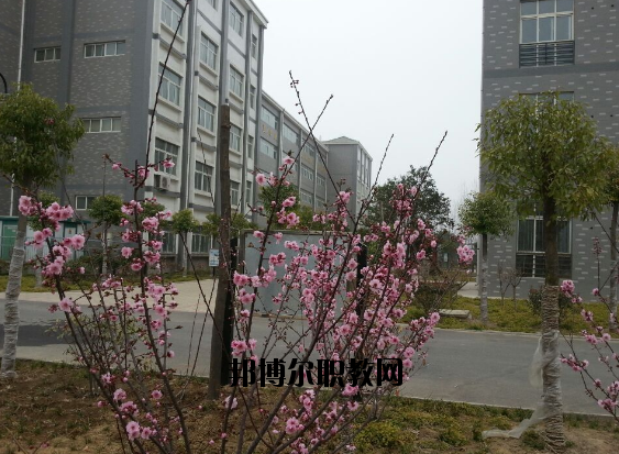 許昌工商管理學(xué)校怎么樣、好不好