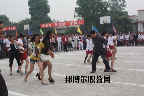 樂山欣欣藝術(shù)職業(yè)學(xué)校2020年報(bào)名條件、招生要求、招生對(duì)象