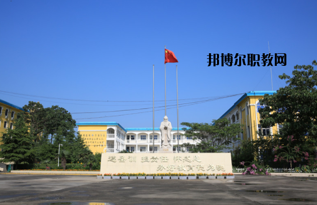鄭州外資企業(yè)管理中等專業(yè)學(xué)校2021年報(bào)名條件、招生要求、招生對(duì)象
