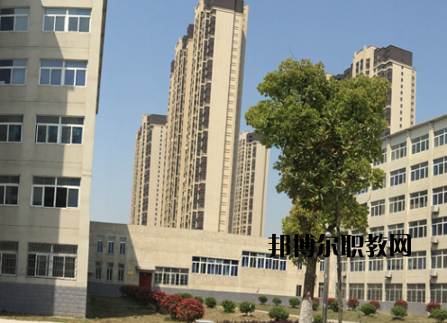 蕪湖財經(jīng)工業(yè)學校2020年報名條件、招生要求、招生對象