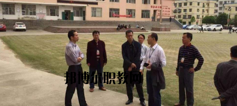 富川職業(yè)技術(shù)學(xué)校2020年報(bào)名條件、招生要求、招生對(duì)象 