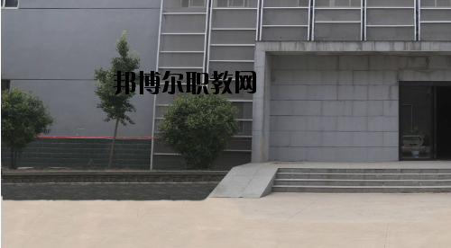 許昌職業(yè)技術(shù)學(xué)院附屬中專2021年報(bào)名條件、招生要求、招生對(duì)象