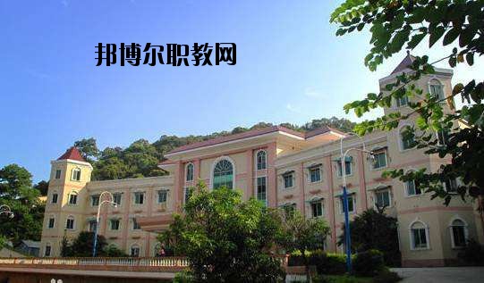 許昌技術(shù)經(jīng)濟(jì)學(xué)校2021年報(bào)名條件、招生要求、招生對(duì)象