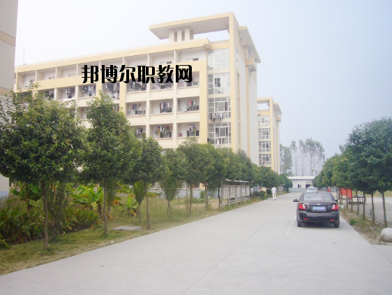 阜陽工商貿(mào)易學校怎么樣、好不好