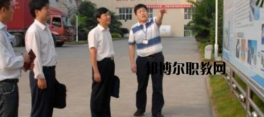 桂東衛(wèi)生學(xué)校2020年招生辦聯(lián)系電話(huà) 