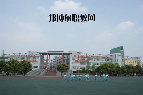 成都武侯高新職業(yè)技術學校2020年報名條件、招生要求、招生對象