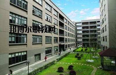 成都信息工程職業(yè)技術(shù)學(xué)校怎么樣、好不好