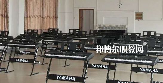 忻城職業(yè)技術(shù)學(xué)校2020年報(bào)名條件、招生要求、招生對象