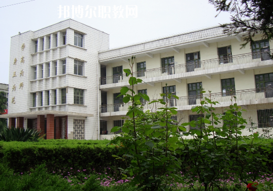安徽霍邱師范學(xué)校2020年報(bào)名條件、招生要求、招生對(duì)象
