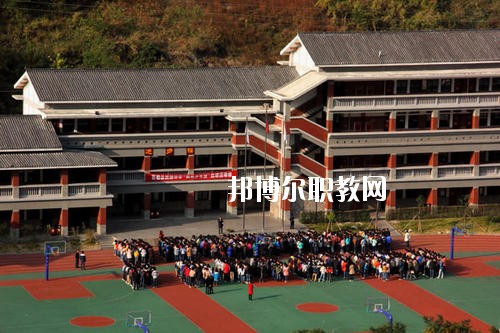 四川石棉職業(yè)高級中學(xué)怎么樣、好不好