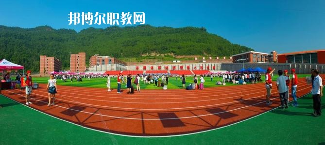 通江縣職業(yè)高級(jí)中學(xué)2020年報(bào)名條件、招生要求、招生對(duì)象