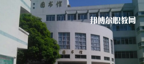 百色市職業(yè)技術(shù)學(xué)校2020年報(bào)名條件、招生要求、招生對(duì)象 