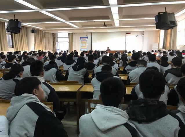 江蘇建湖中等專業(yè)學(xué)校2020年報名條件、招生要求、招生對象