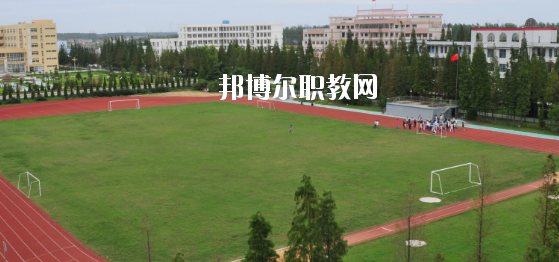 柳州市制劑醫(yī)藥技工學(xué)校2020年報(bào)名條件、招生要求、招生對(duì)象 