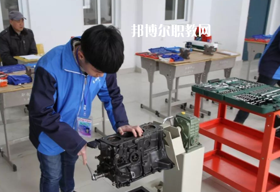 合肥市工程技術學校2020年報名條件、招生要求、招生對象