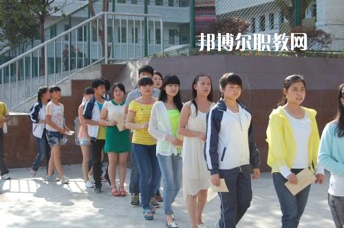 達(dá)州職業(yè)高級(jí)中學(xué)2020年報(bào)名條件、招生要求、招生對(duì)象