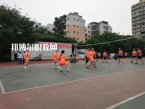 宜賓南溪區(qū)職業(yè)高級(jí)中學(xué)校2020年報(bào)名條件、招生要求、招生對(duì)象