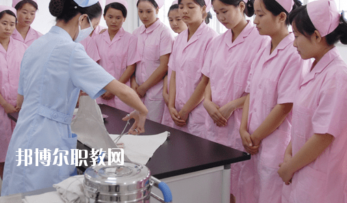 甘肅省國防中等專業(yè)學(xué)校2020年招生簡(jiǎn)章