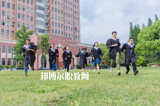 深圳市新鵬職業(yè)高級中學020年報名條件、招生要求、招生對象