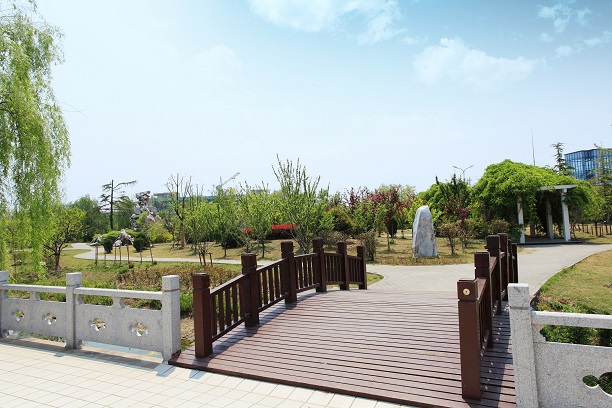 鹽城工業(yè)職業(yè)技術(shù)學(xué)院中專部怎么樣、好不好