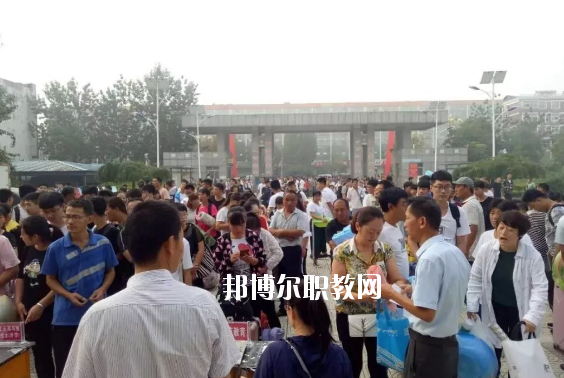 青縣職業(yè)技術(shù)教育中心2020年報(bào)名條件、招生要求、招生對(duì)象