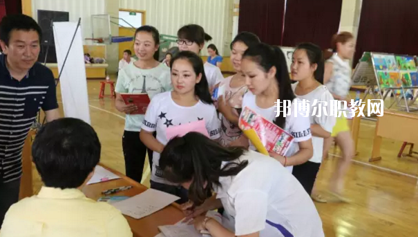 河北省青縣幼兒師范學(xué)校怎么樣、好不好