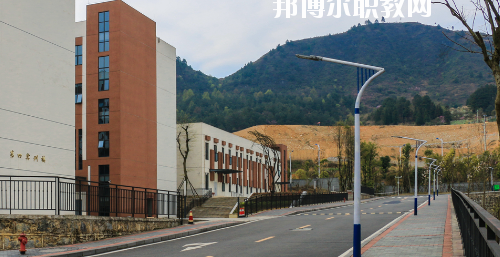 貴州建設(shè)職業(yè)技術(shù)學(xué)院中職部2020年報(bào)名條件、招生要求、招生對(duì)象