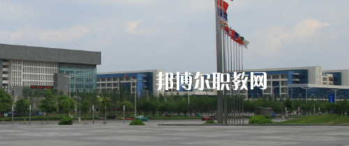 貴陽(yáng)職業(yè)技術(shù)學(xué)院中職部2020年報(bào)名條件、招生要求、招生對(duì)象
