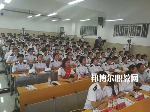河南省經(jīng)濟(jì)技術(shù)中等職業(yè)學(xué)校2021年報(bào)名條件、招生要求、招生對(duì)象
