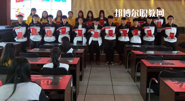 承德科技管理工程學(xué)校2020年報名條件、招生要求、招生對象