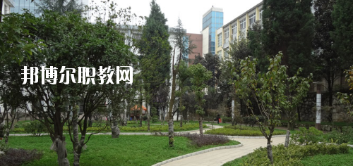 貴陽白云區(qū)職業(yè)技術(shù)學校2020年報名條件、招生要求、招生對象
