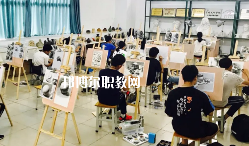 惠州科貿(mào)職業(yè)技術(shù)學(xué)校2020年報(bào)名條件、招生要求、招生對(duì)象