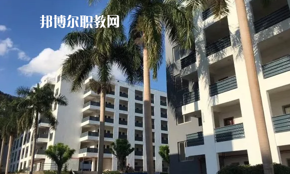 惠州財經(jīng)職業(yè)技術(shù)學(xué)校2020年報名條件、招生要求、招生對象