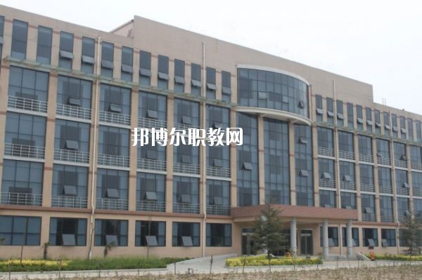 新鄉(xiāng)測繪中等專業(yè)學(xué)校2021年報名條件、招生要求、招生對象