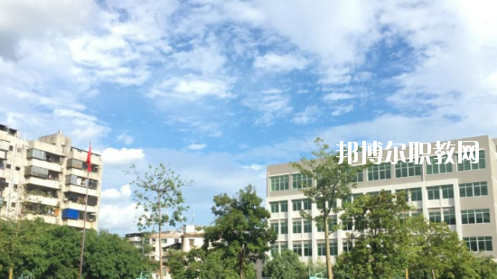 梅縣技工學(xué)校2020年報(bào)名條件、招生要求、招生對(duì)象