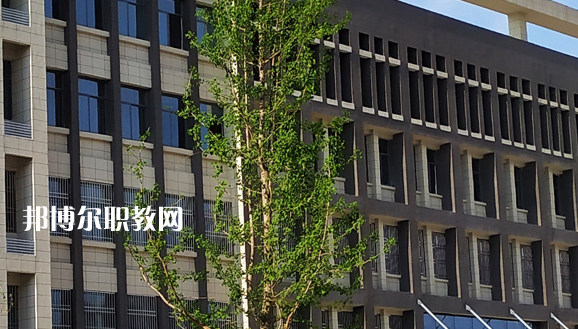 安徽天柱山旅游學(xué)校2021年報名條件、招生要求、招生對象