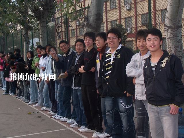 濮陽市油田職業(yè)中等專業(yè)學(xué)校怎么樣、好不好