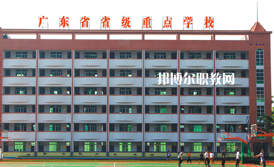 肇慶商貿中等職業(yè)學校網站網址