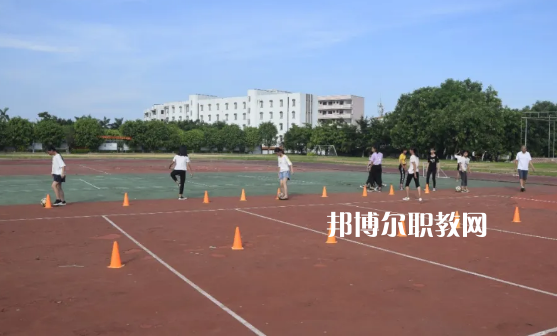 吳川職業(yè)高級(jí)中學(xué)2021年報(bào)名條件、招生要求、招生對(duì)象