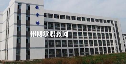 滁州市機(jī)械工業(yè)學(xué)校2021年報名條件、招生要求、招生對象 
