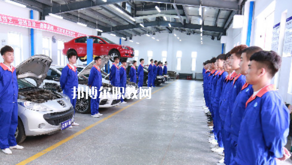 廣州2021年中專汽修學(xué)?？梢钥即髮? width=