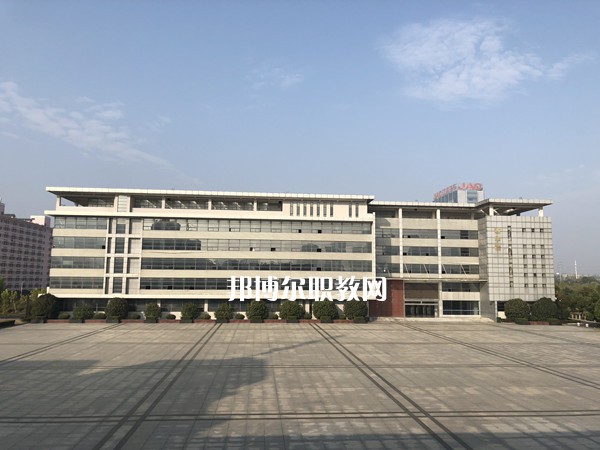 安徽汽車(chē)工業(yè)技師學(xué)院2021年有哪些專(zhuān)業(yè)