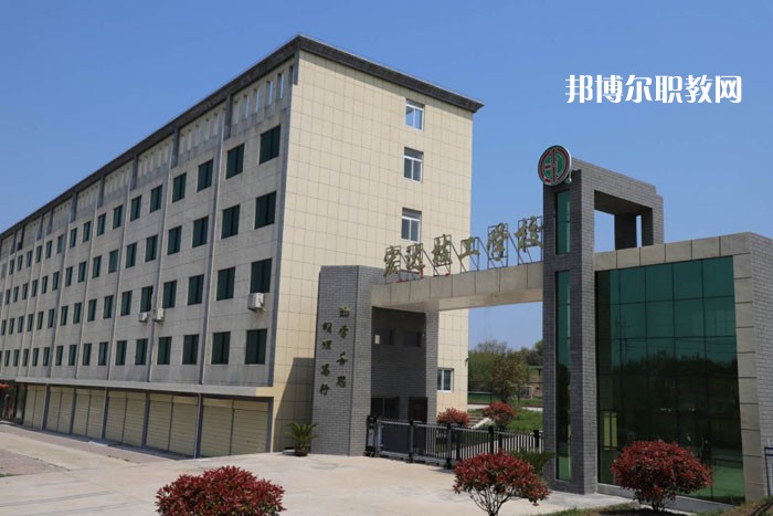 懷寧宏達(dá)技工學(xué)校2021年報(bào)名條件、招生要求、招生對(duì)象