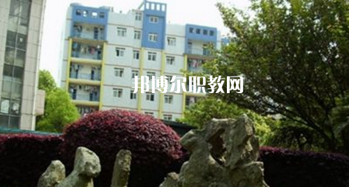 都勻市中等職業(yè)技術學校2021年招生辦聯(lián)系電話