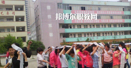 甕安鴻翔中等職業(yè)技術(shù)學校2021年報名條件、招生要求、招生對象