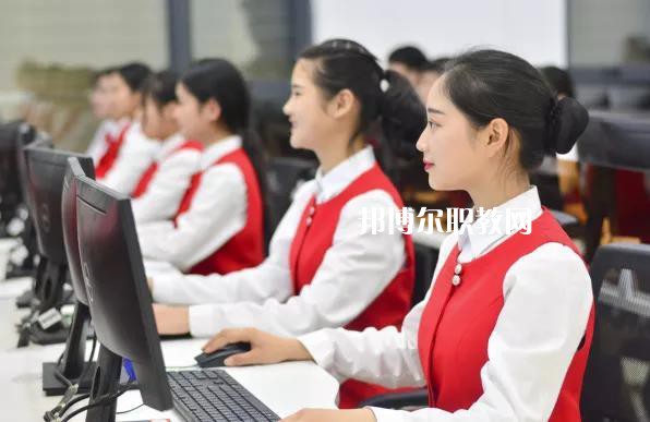 云龍縣民族職業(yè)高級中學(xué)2021年報名條件、招生要求、招生對象