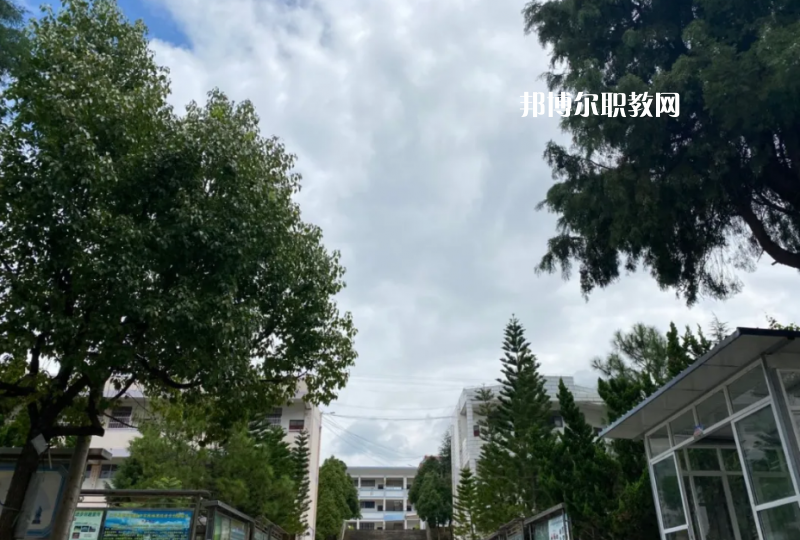 永平縣職業(yè)高級中學2021年報名條件、招生要求、招生對象