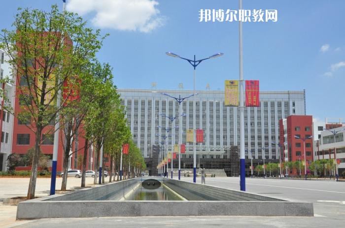 昆明醫(yī)藥職業(yè)技術(shù)學(xué)校2021年報(bào)名條件、招生要求、招生對(duì)象